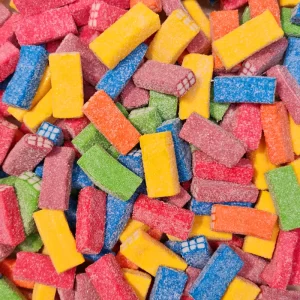 Damel Fizzy Bricks Mix – Zure Snoepblokjes met Fruitige Smaak en Suikerlaag